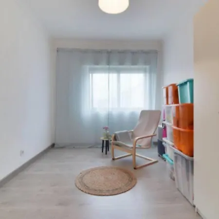 Setubal, 5 Minutos Da Praia 塞图巴尔